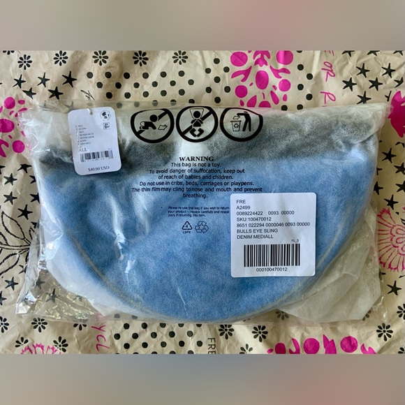 Free People Movement ~ ‘Bulls Eye Sling Bag’
Denim Blue Color ~ * * NWT - Picture 2 of 8